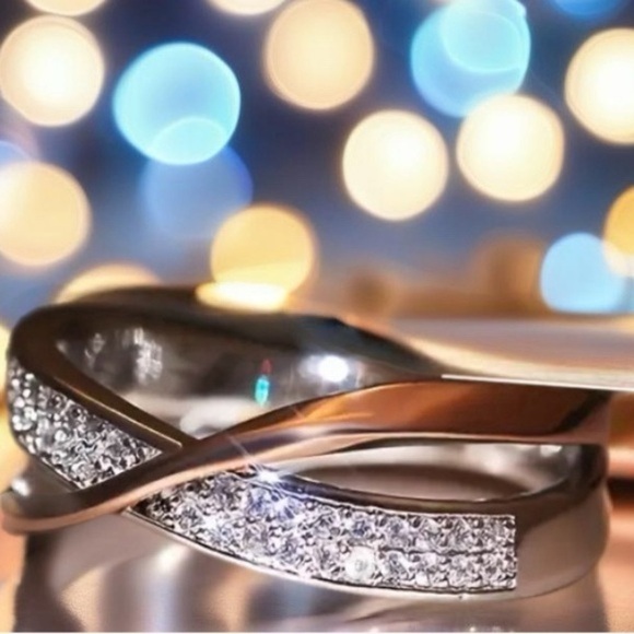 Elegant Silver and Gold Ring with Crystals Ring - Picture 2 of 9